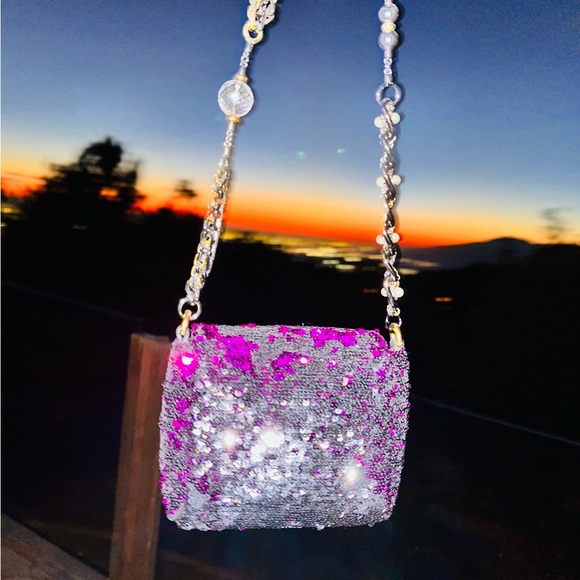 Dolce & Gabbana: Reversible Sequin Beaded Strap Miss Charles Mini Shoulder Bag - Picture 10 of 16